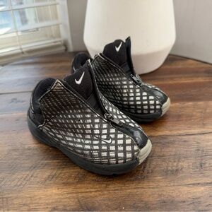 Y2K Vintage 01’ Nike Black Kids Shoes